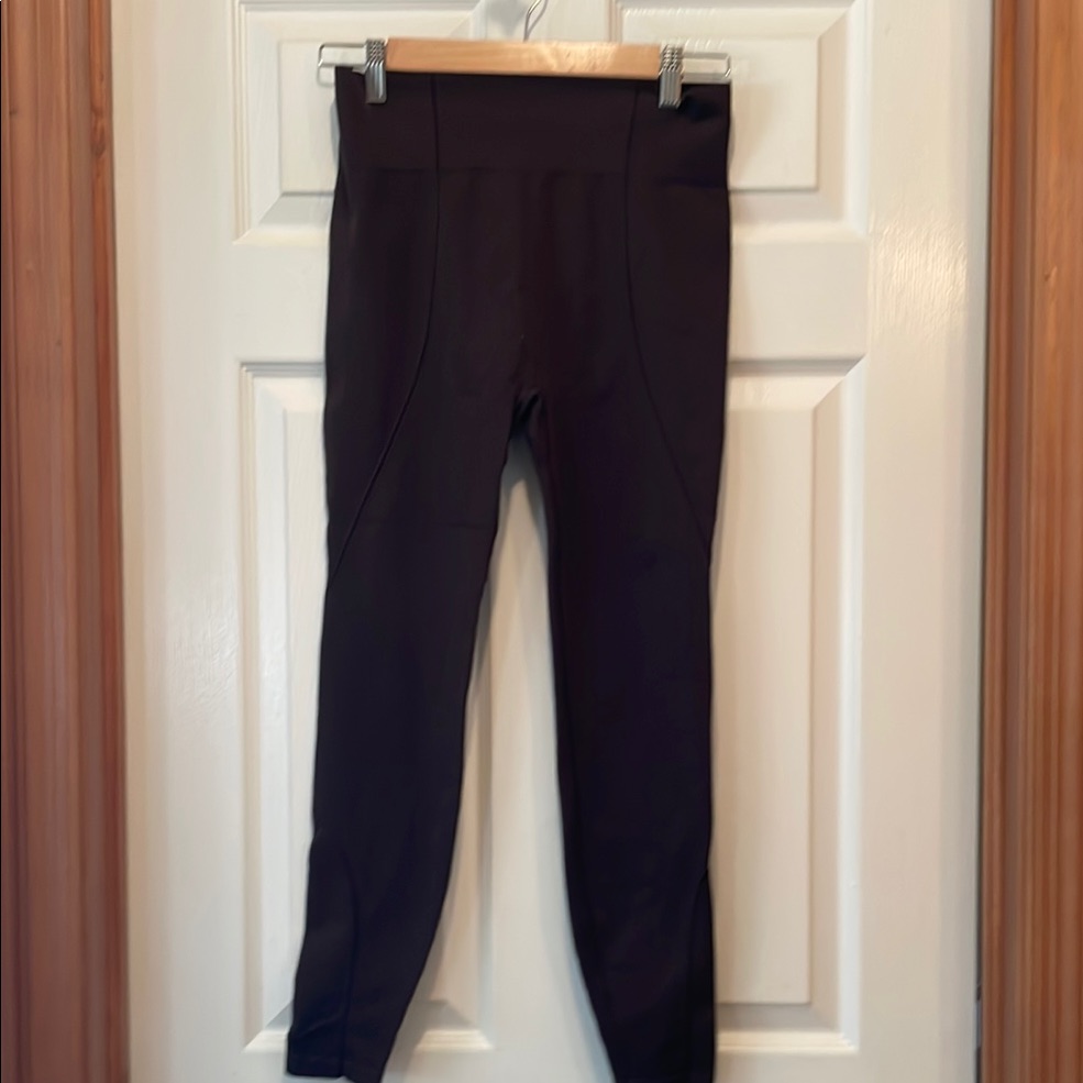 H&M Move /Brown High-Waisted Leggings/ Women’s Size Med Never Worn !!